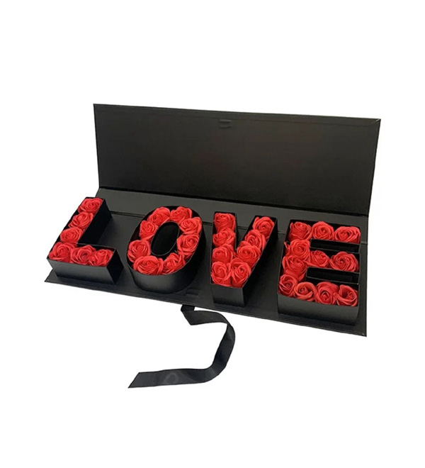 Love Kutuda Güller