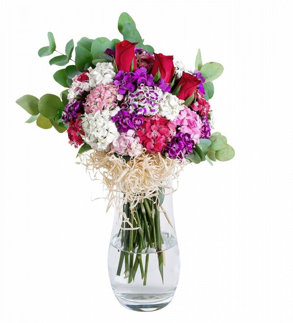 Cam Vazoda Renkli Hüsnüyusuflar ve Kırmızı Güller